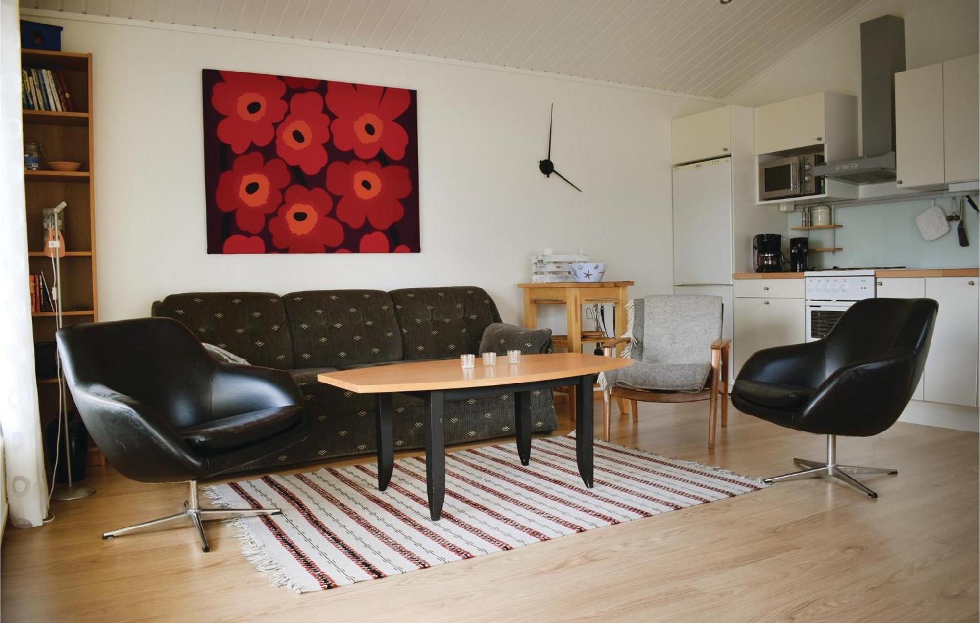 Amazing Home In Loettorp With House Sea View Kültér fotó